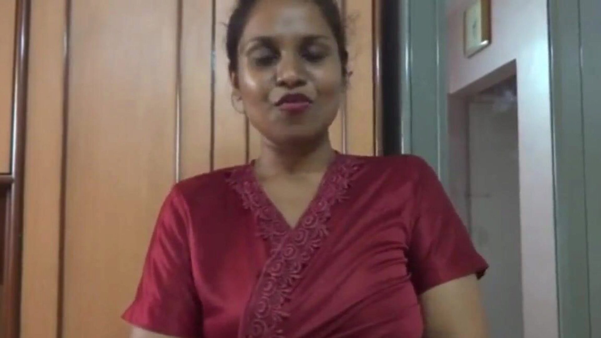 الهندي التاميل خادمة إعطاء رعشة قبالة التعليمات